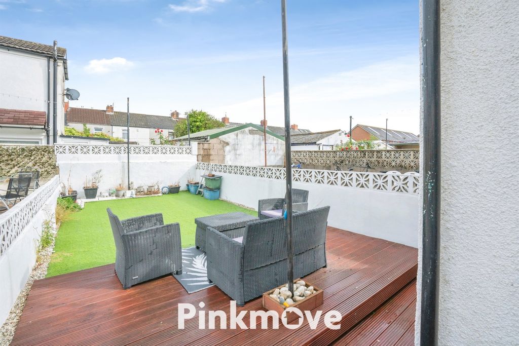 Property photo 2 of 24
