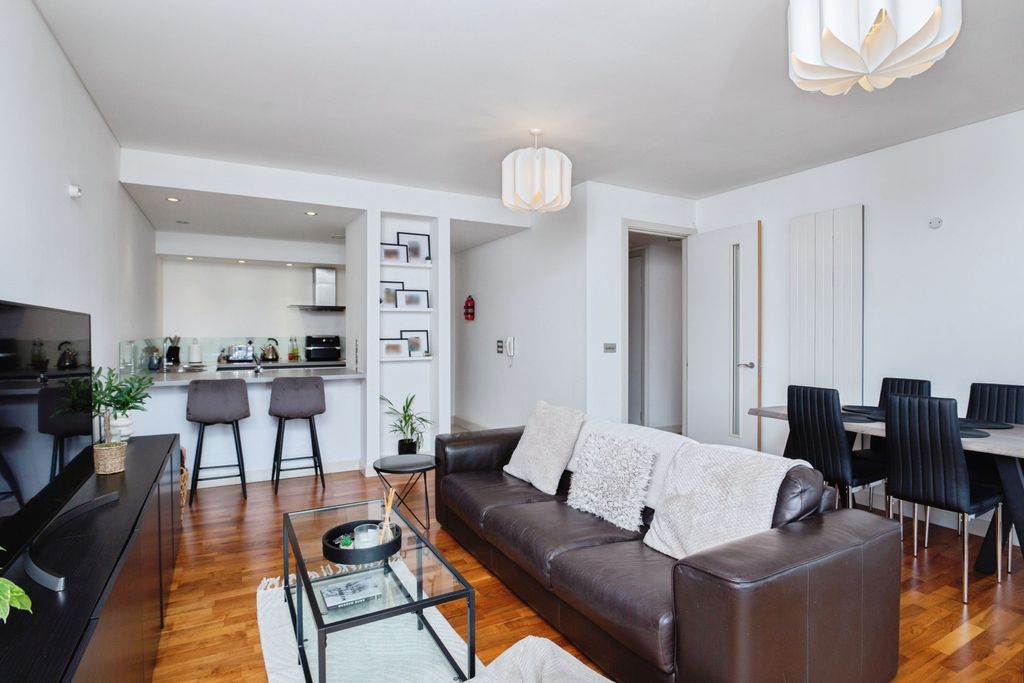 Property photo 3 of 21 0c763331-7773-F011-B4cc-002248433748