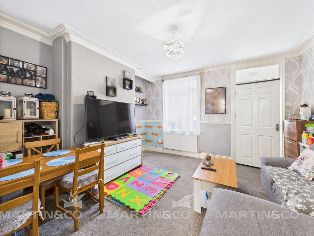Property photo 3 of 8 Cam02406G0-Pr0464-Still004