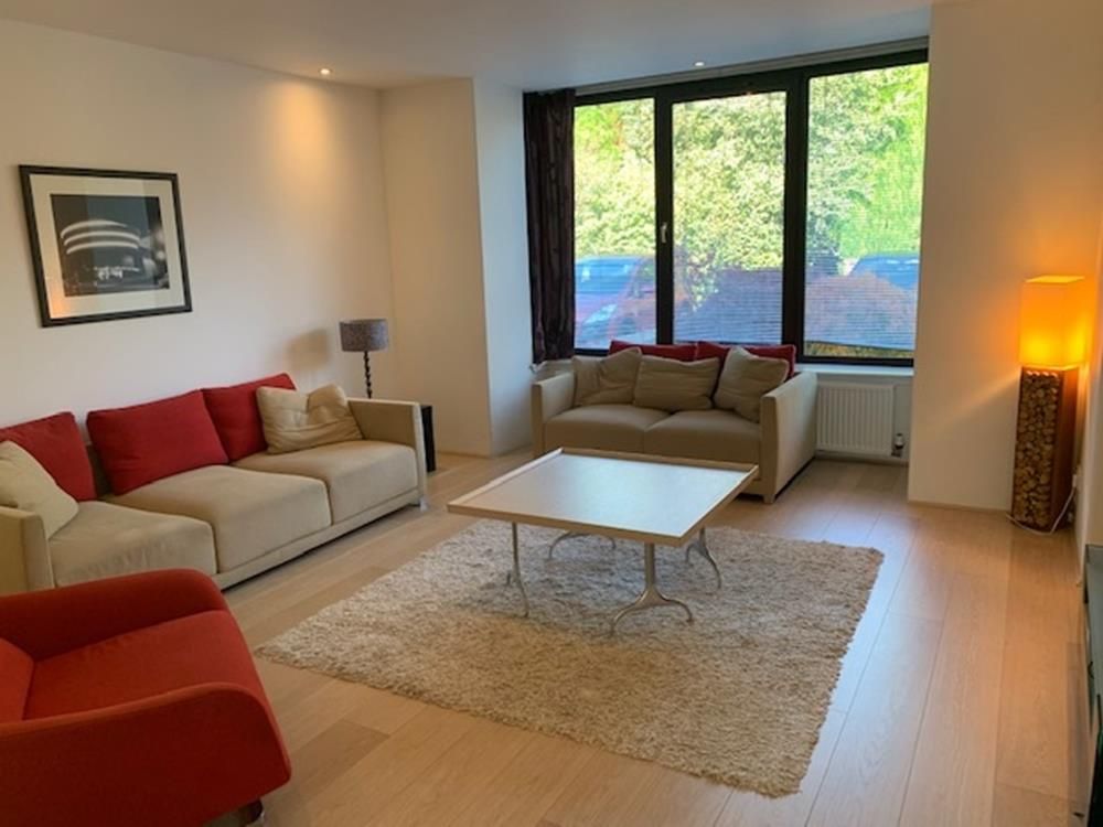 Property photo 2 of 12 Lounge 5