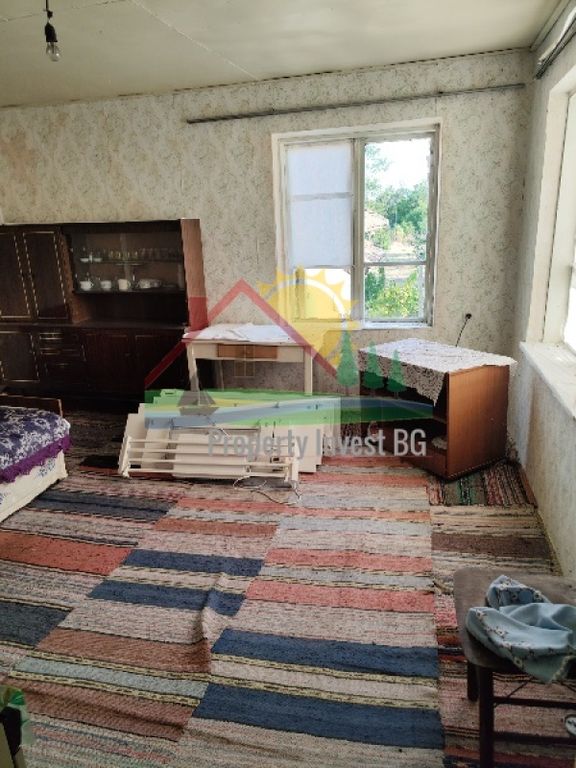 Property photo 2 of 6