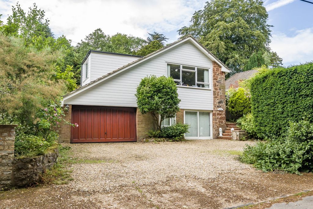 Property photo 1 of 27