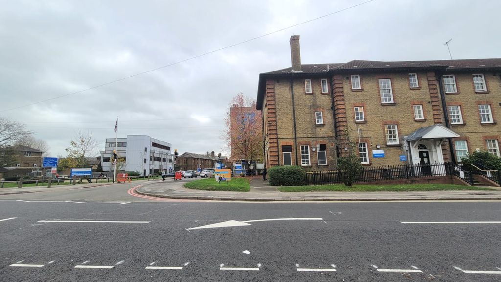 Property photo 1 of 13 Image