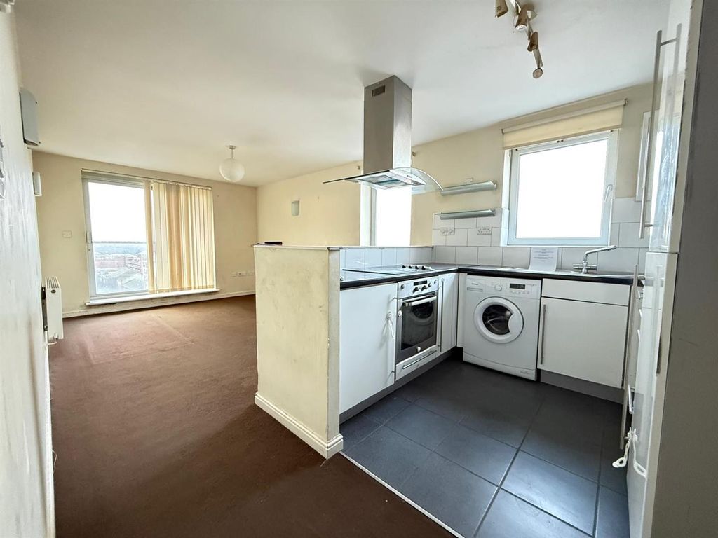 Property photo 3 of 9 03.Jpeg