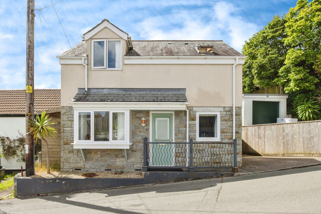 Property photo 1 of 17 Photo
