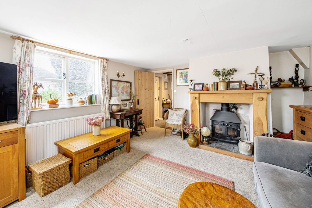 Property photo 3 of 20