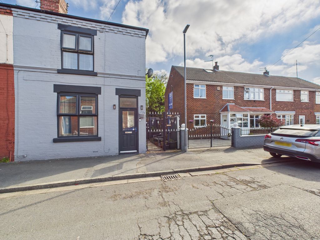 Property photo 1 of 33