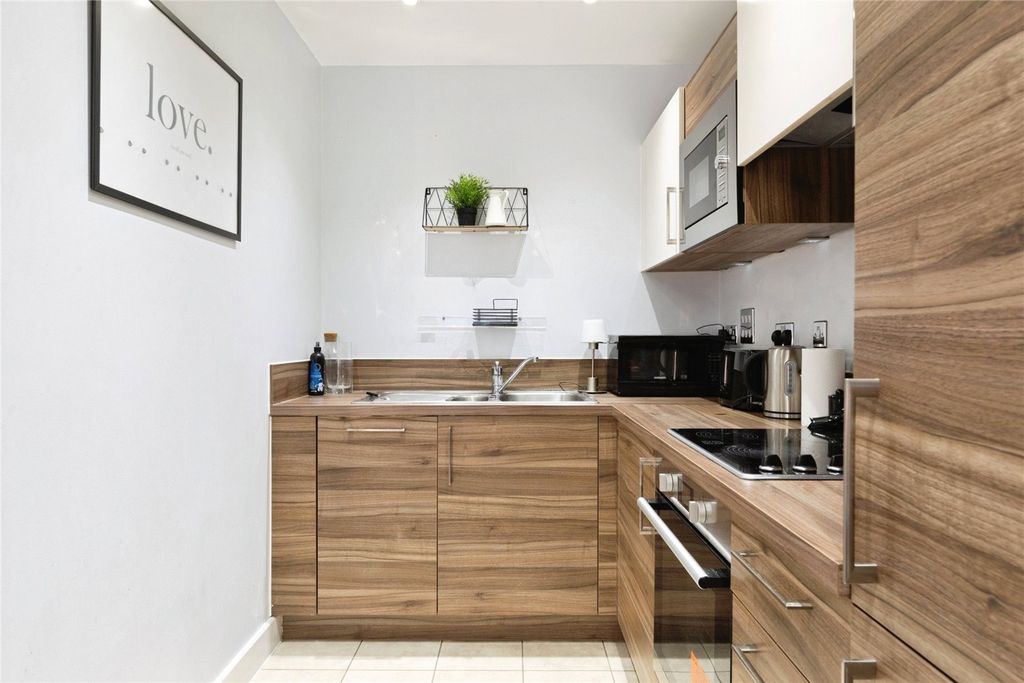 Property photo 2 of 14 Picture No. 06