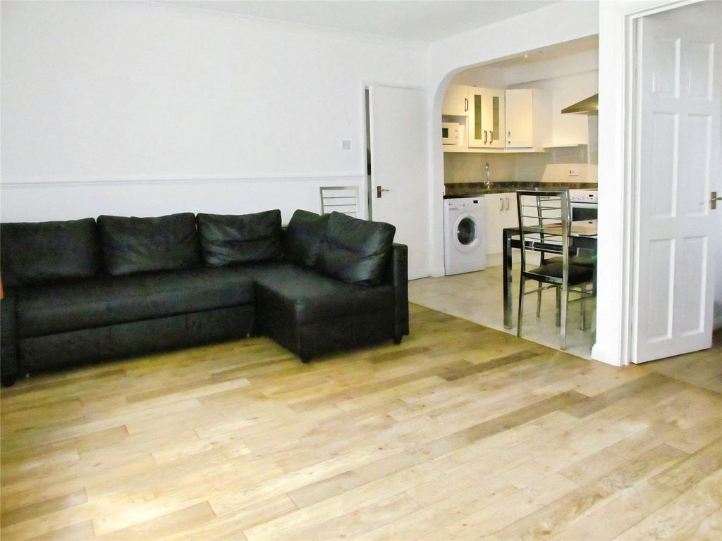 Property photo 3 of 8 Picture No. 09