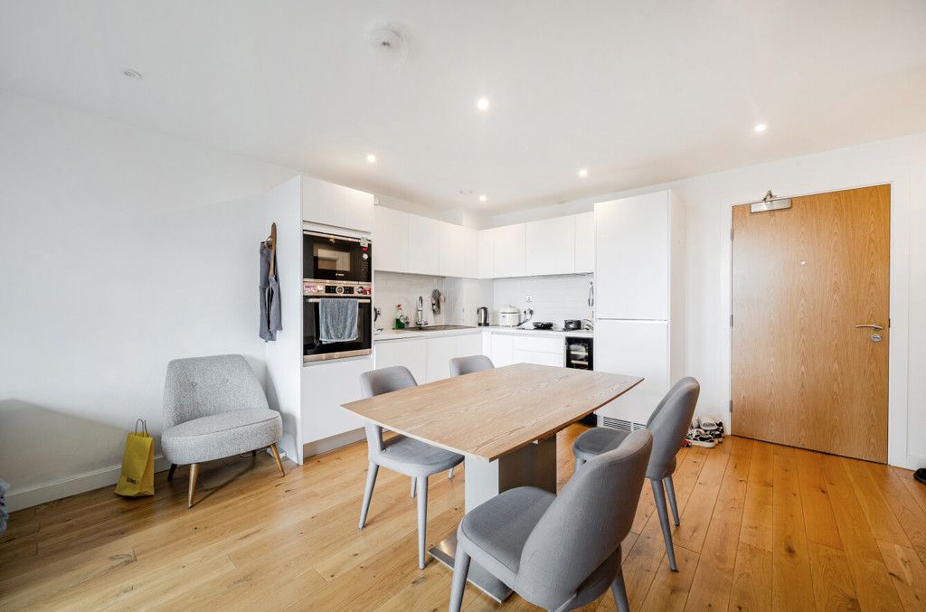 Property photo 2 of 11 1294105-5-68371E4...