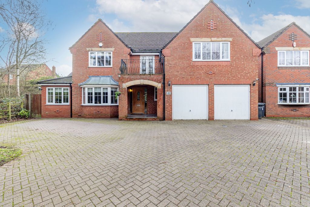 Property photo 1 of 34