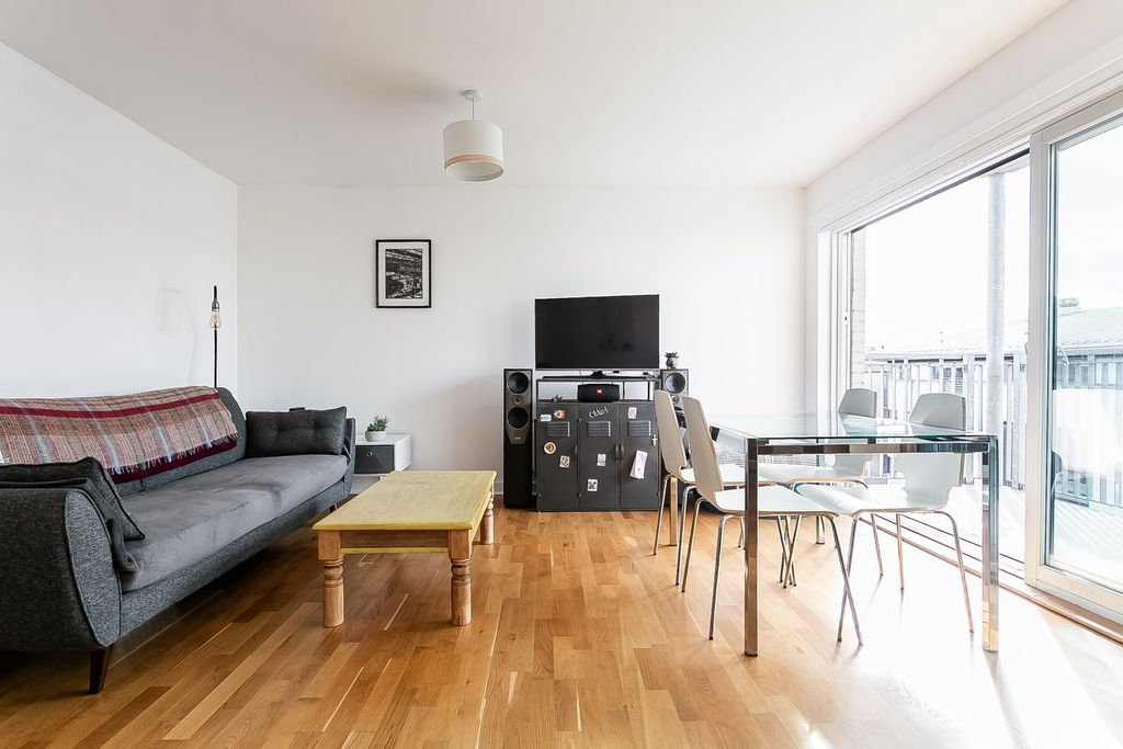 Property photo 3 of 26