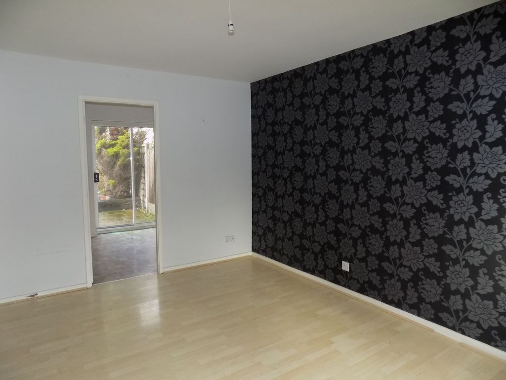 Property photo 2 of 10 Photo 2