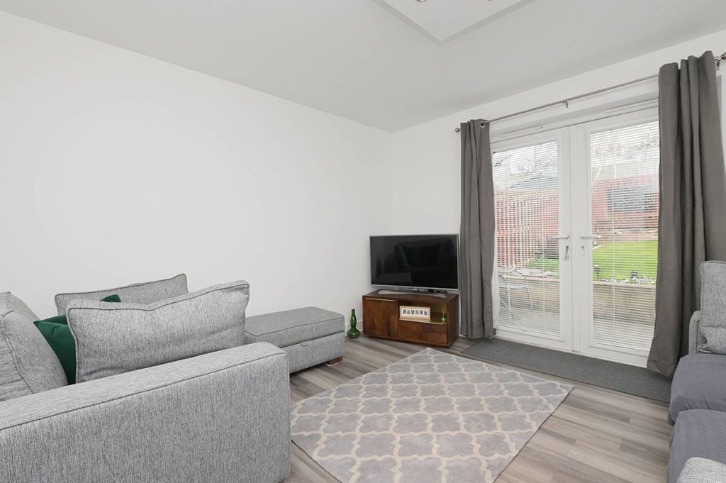 Property photo 3 of 23