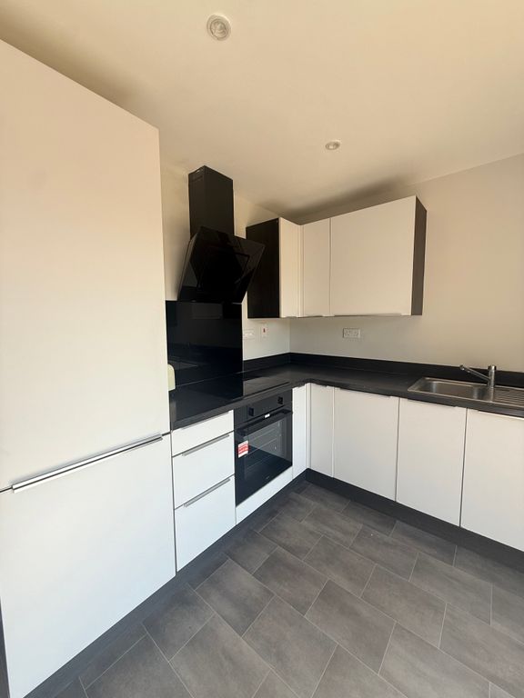 Property photo 1 of 8 Img_8327