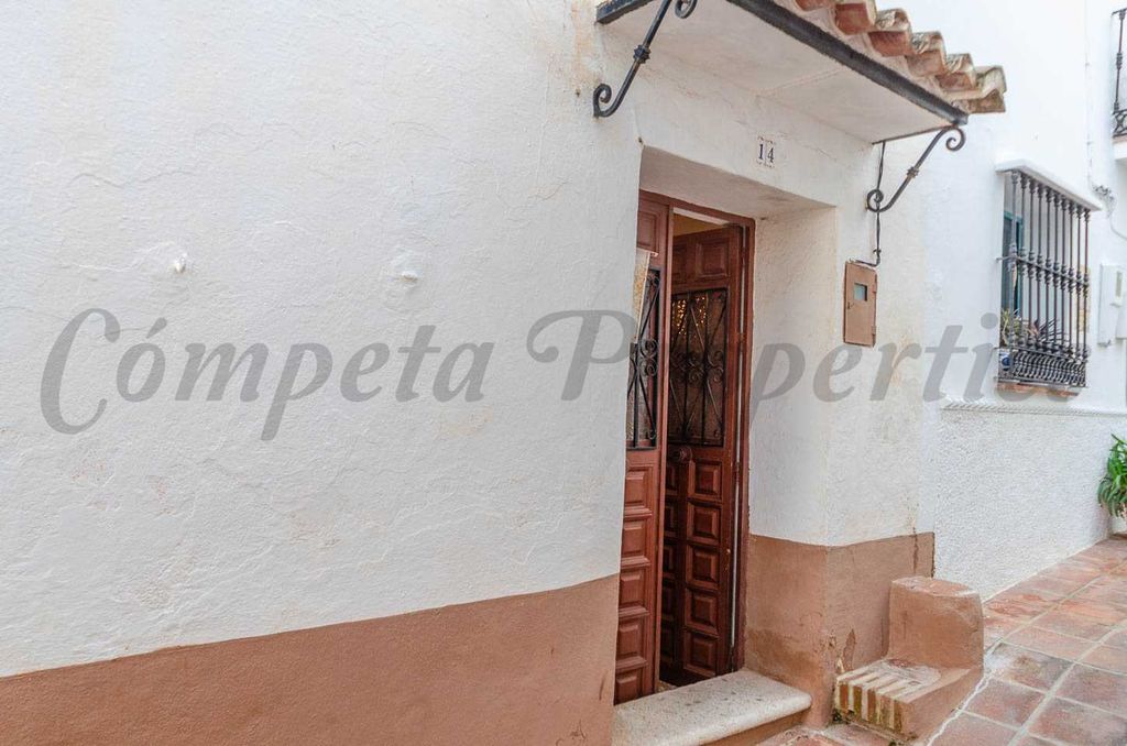 Property photo 1 of 10