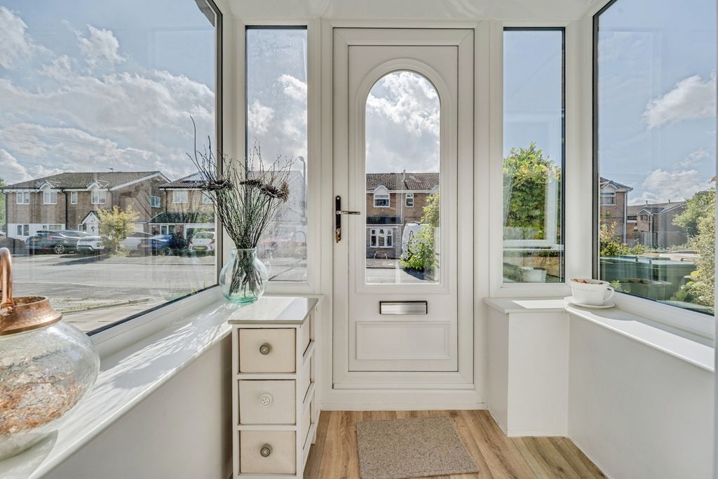 Property photo 2 of 34 Pbox-Img.Jpg