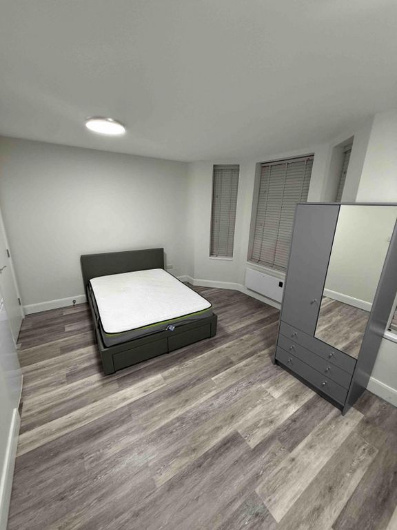 Property photo 3 of 25 Gallery