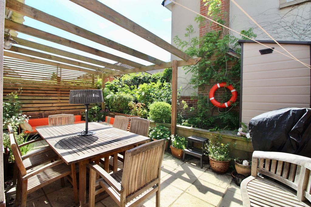 Property photo 3 of 14