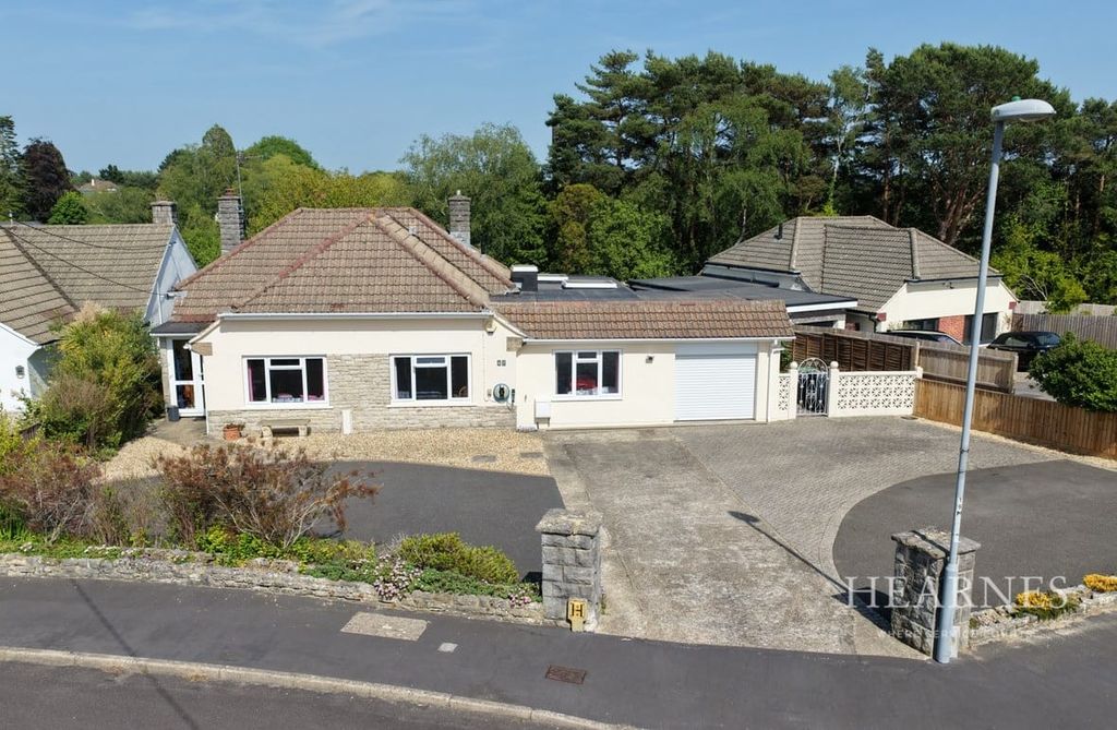 Property photo 1 of 23