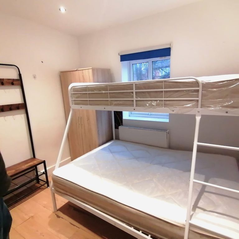 Property photo 1 of 3