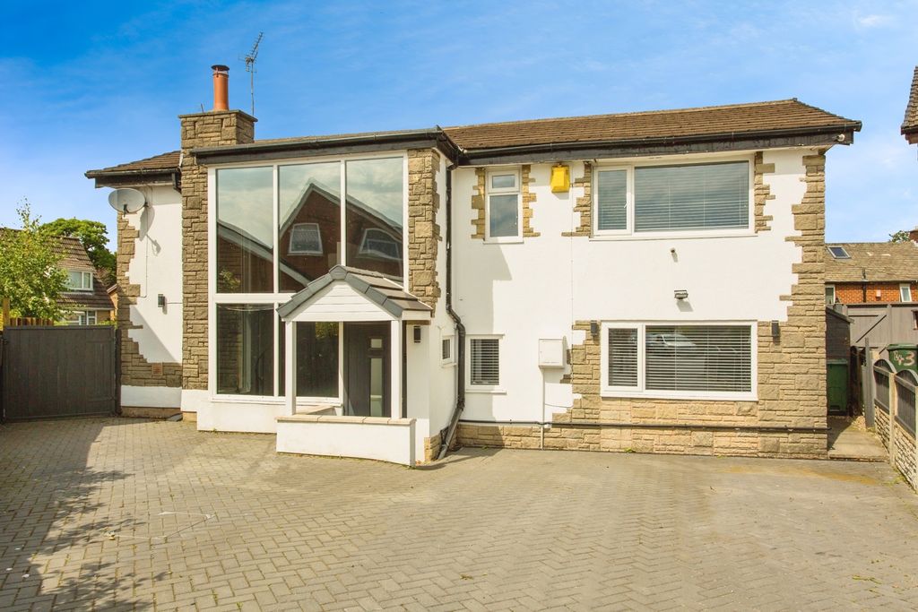 Property photo 1 of 16 Photo