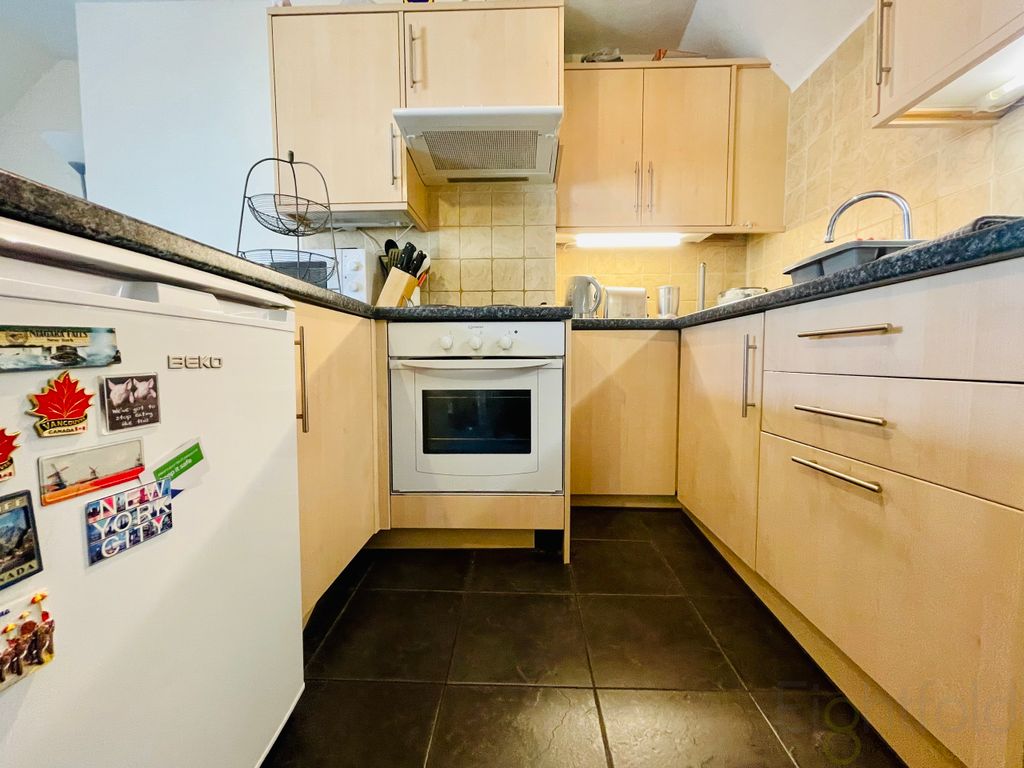 Property photo 2 of 16 Image