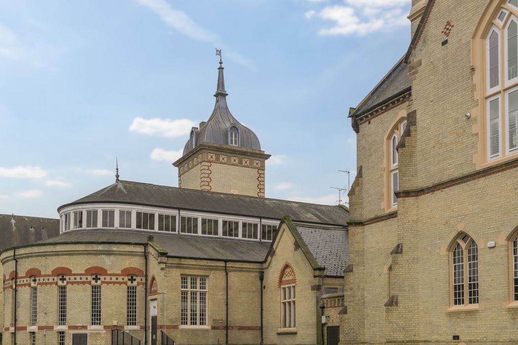 Additional image 24 of 2 bed flat for saleKingsley Avenue, Fairfield, Hitchin SG5