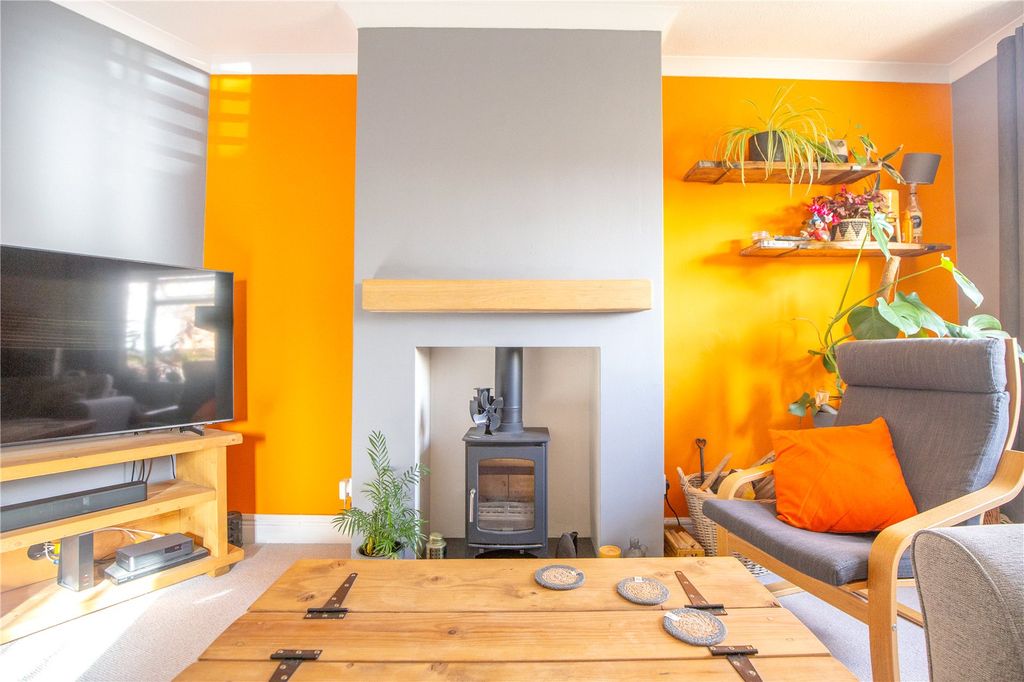 Property photo 2 of 16 Picture No. 02