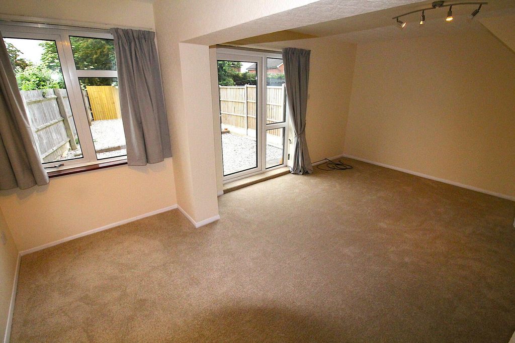 Property photo 3 of 8 Living Room