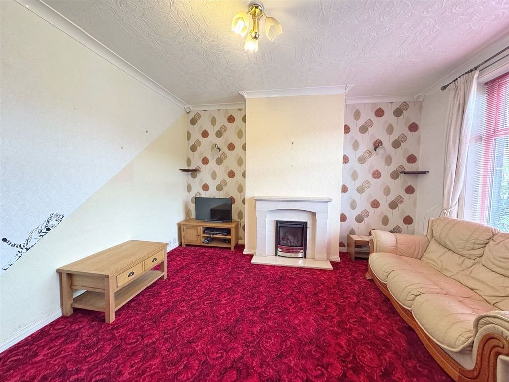Property photo 3 of 19 Picture No. 15