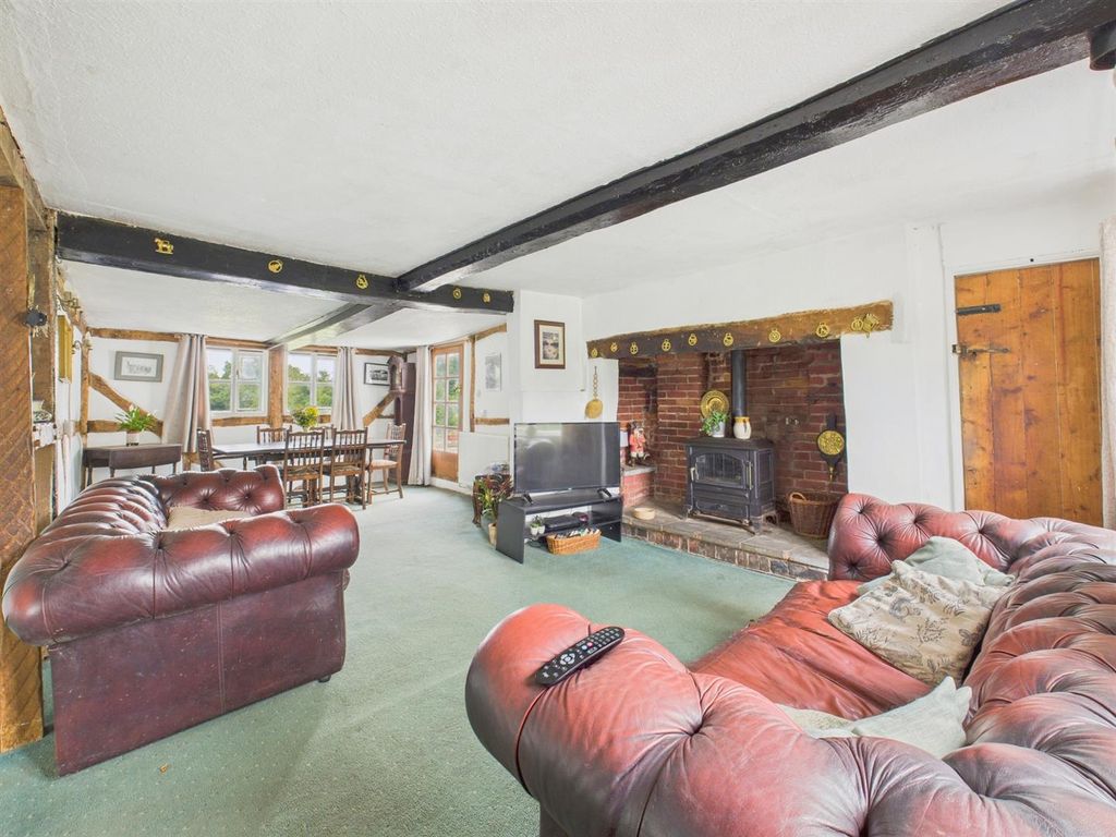 Property photo 2 of 32 Cam02541G0-Pr0472-Still005.Jpg