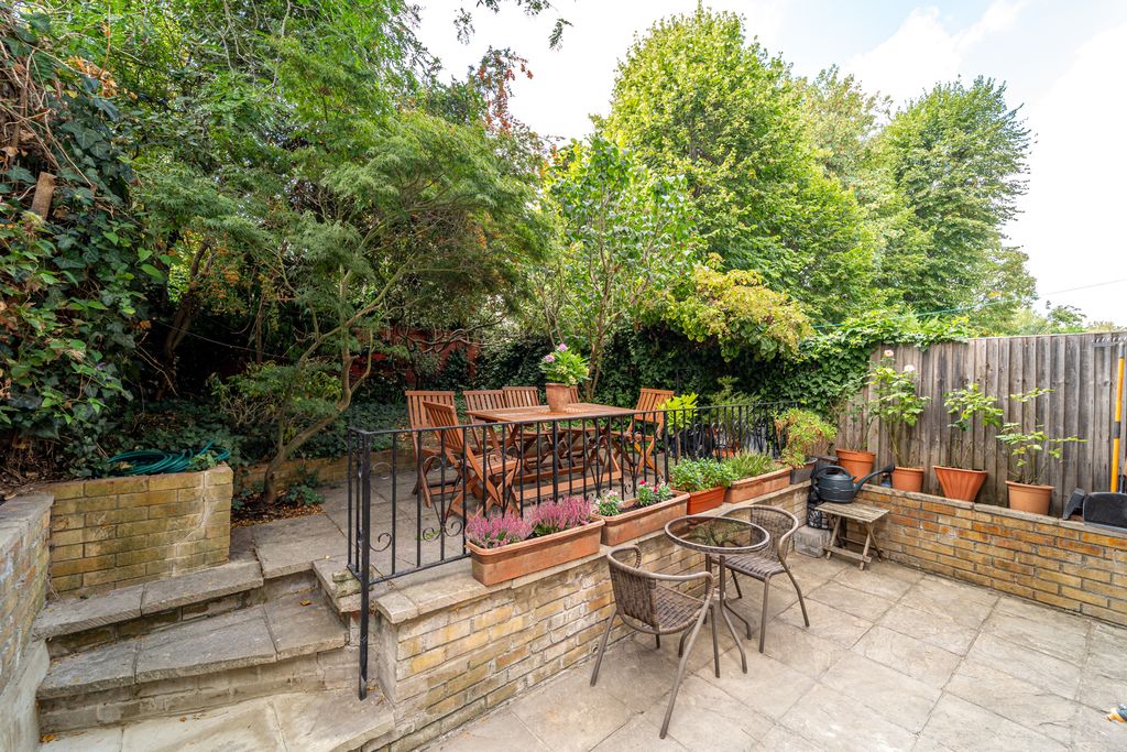 Property photo 2 of 23 Ndb02376