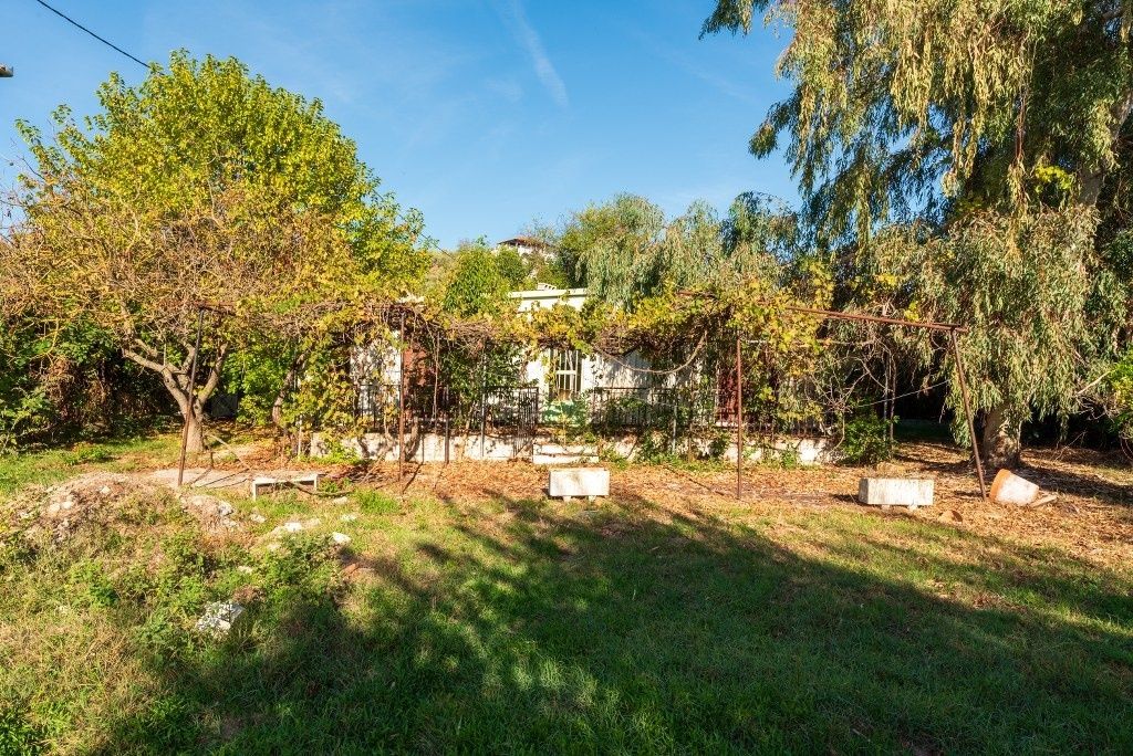 Property photo 2 of 21