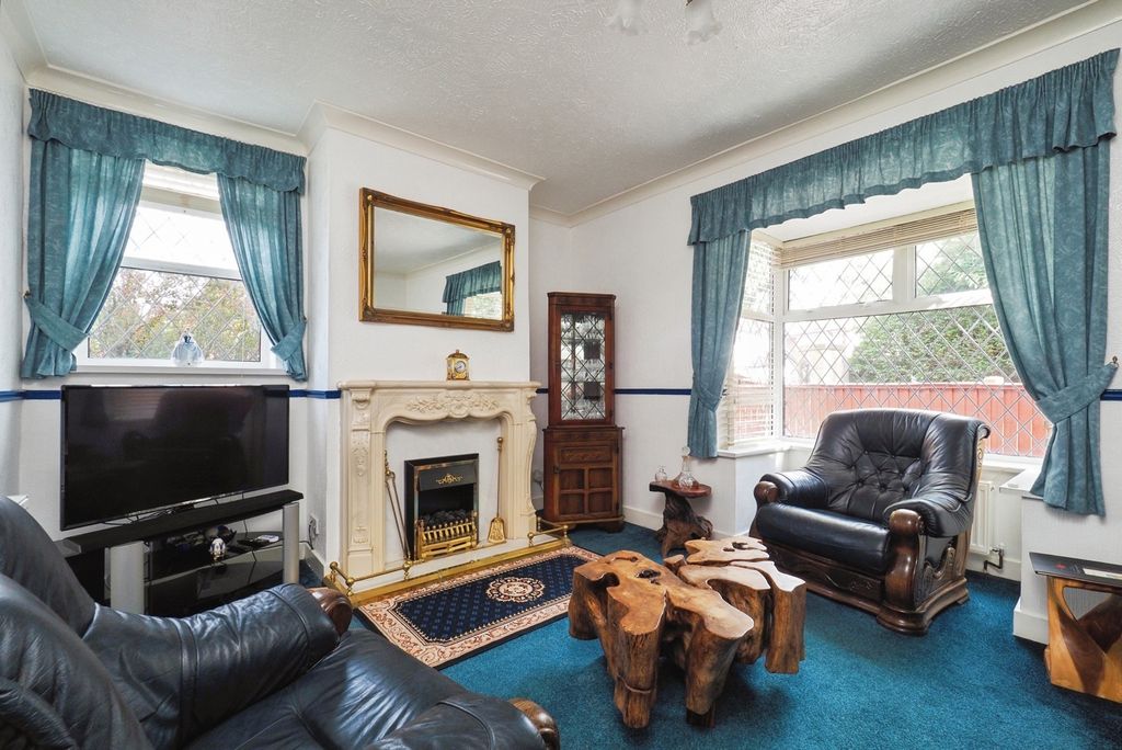 Property photo 3 of 21 Pbox-Img.Jpg