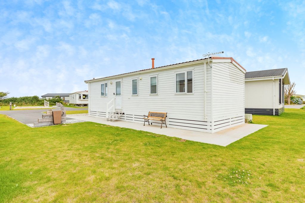 Property photo 1 of 17 Photography
