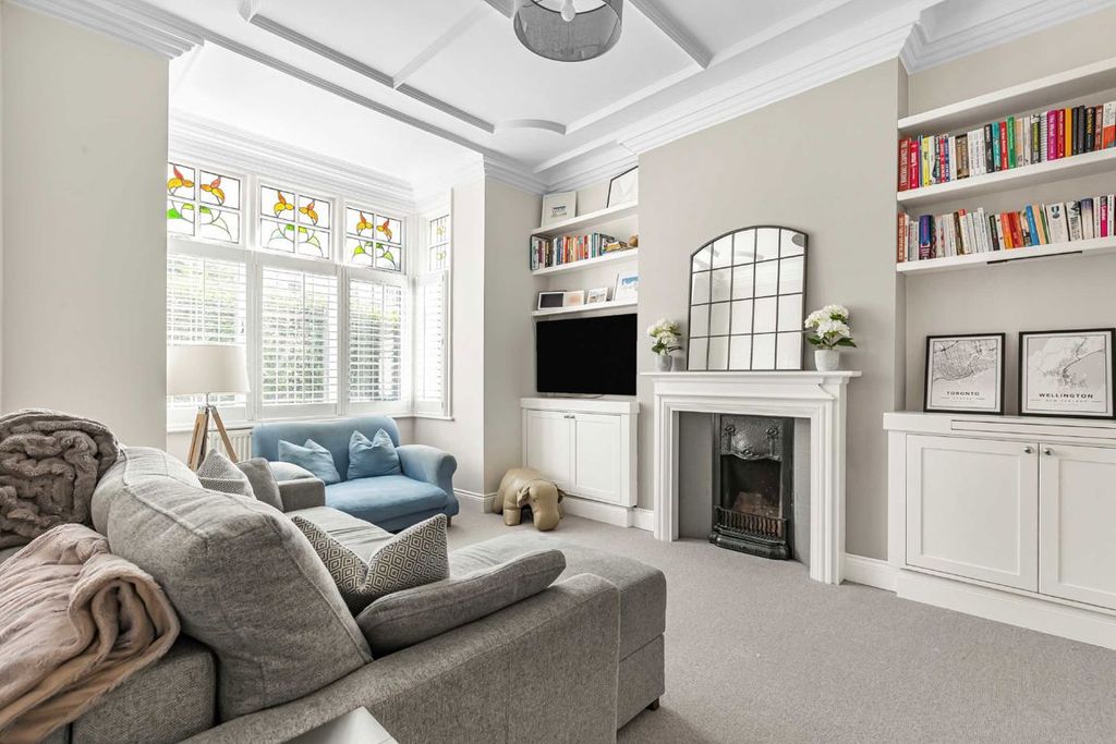 Property photo 2 of 12