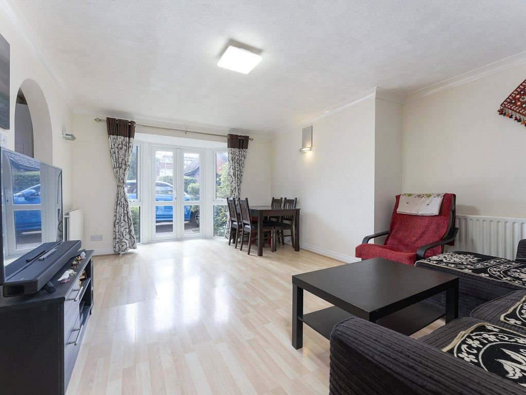 Property photo 2 of 16 Picture No. 04