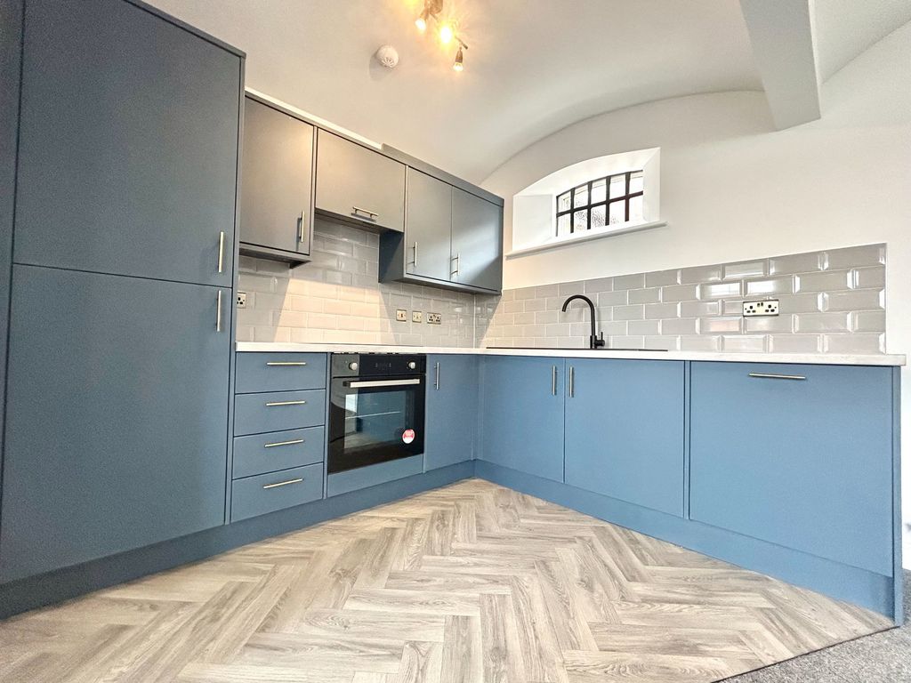 Additional image 7 of 2 bed flat for saleVicar Street, Sedgley, Dudley DY3