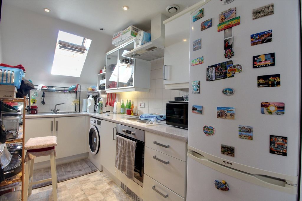 Property photo 3 of 10 Picture No. 02