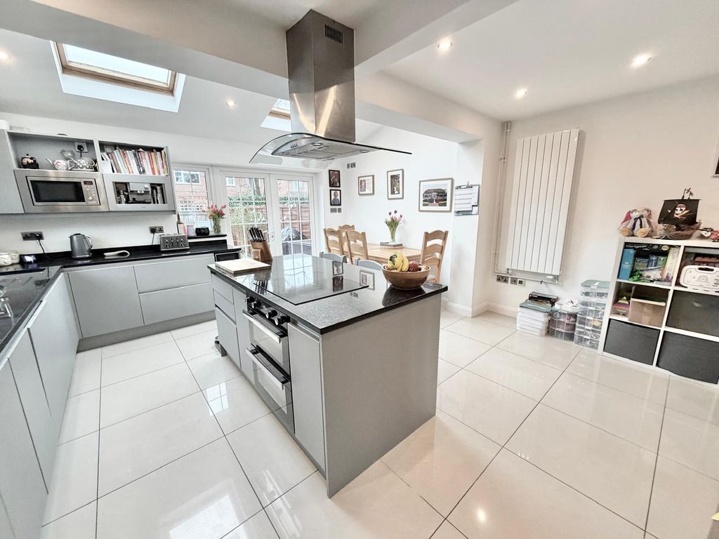 Property photo 3 of 17 Whatsapp Image 2026-02-03 At 13.15.46 (4)