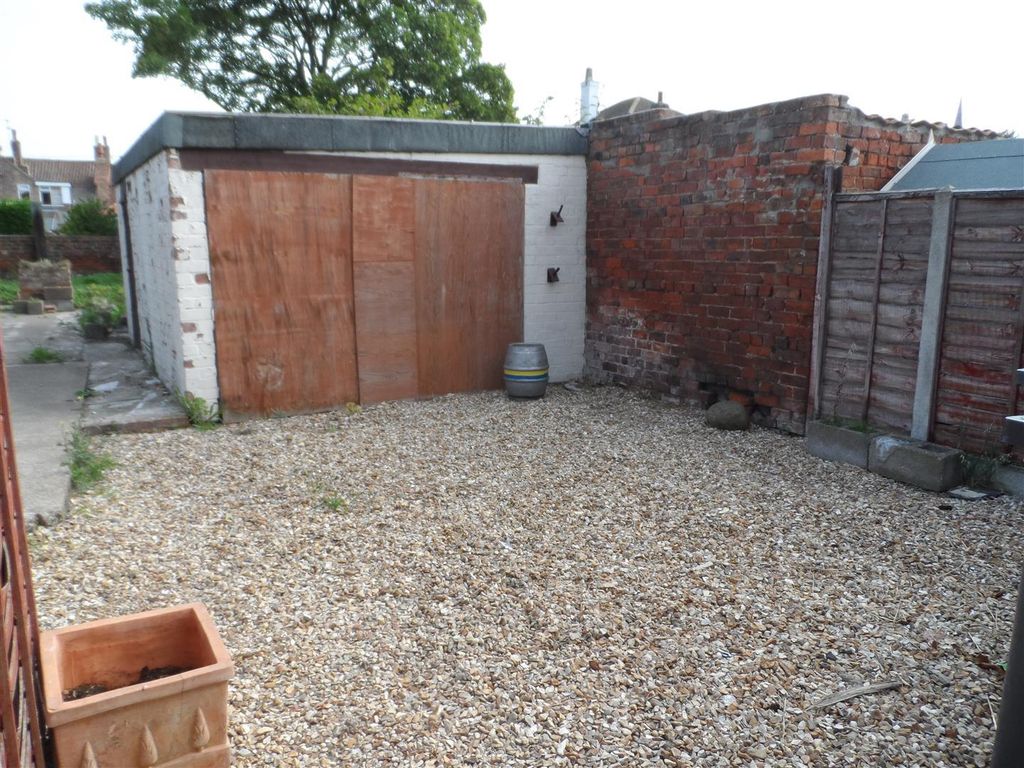 Property photo 2 of 10 Garden