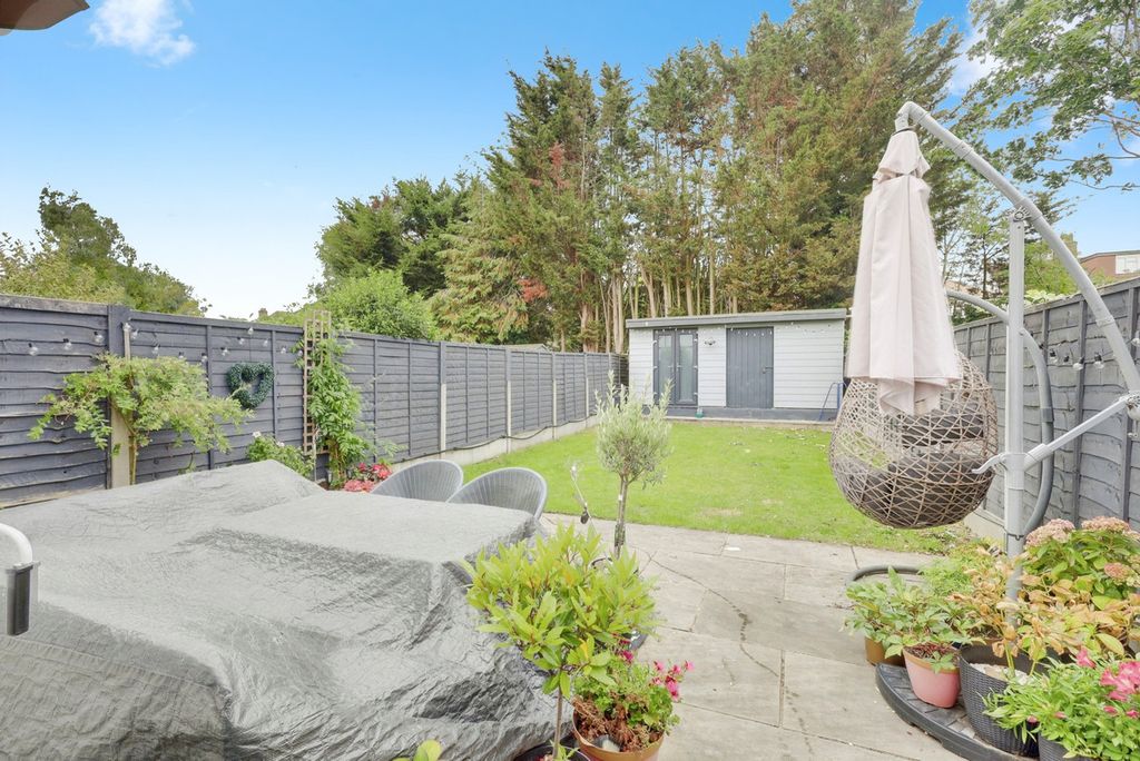 Property photo 2 of 22