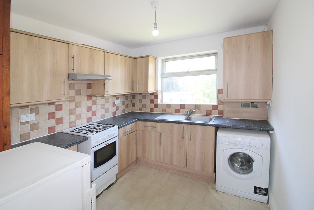 Property photo 2 of 4 Kitchen