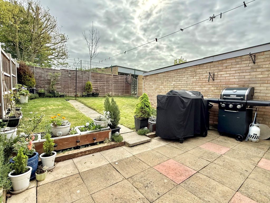 Property photo 3 of 10