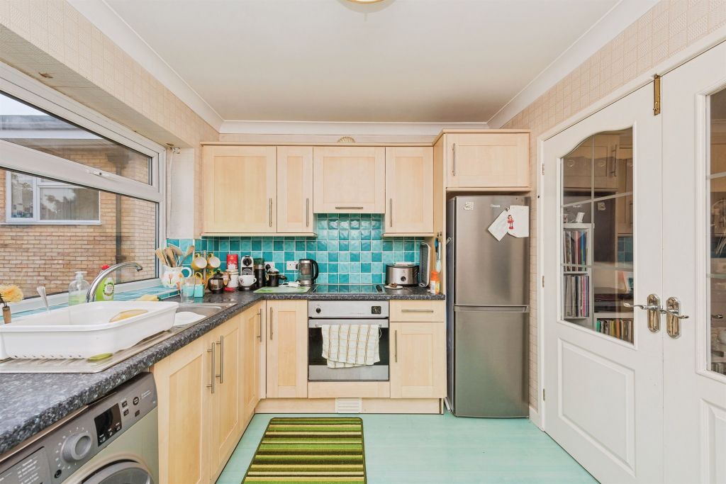 Property photo 3 of 14