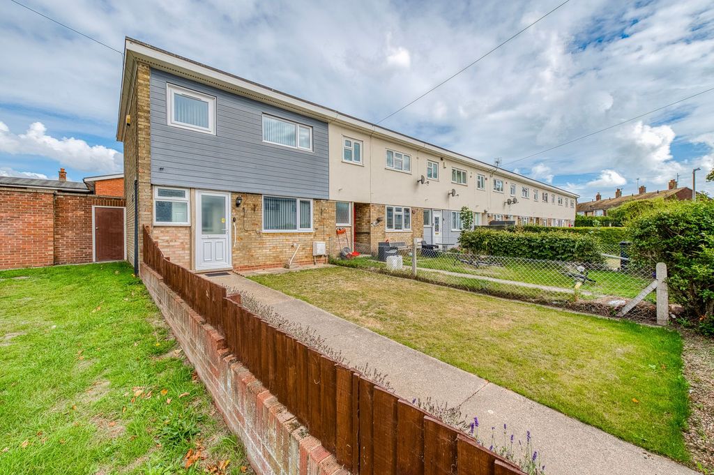 Property photo 1 of 17