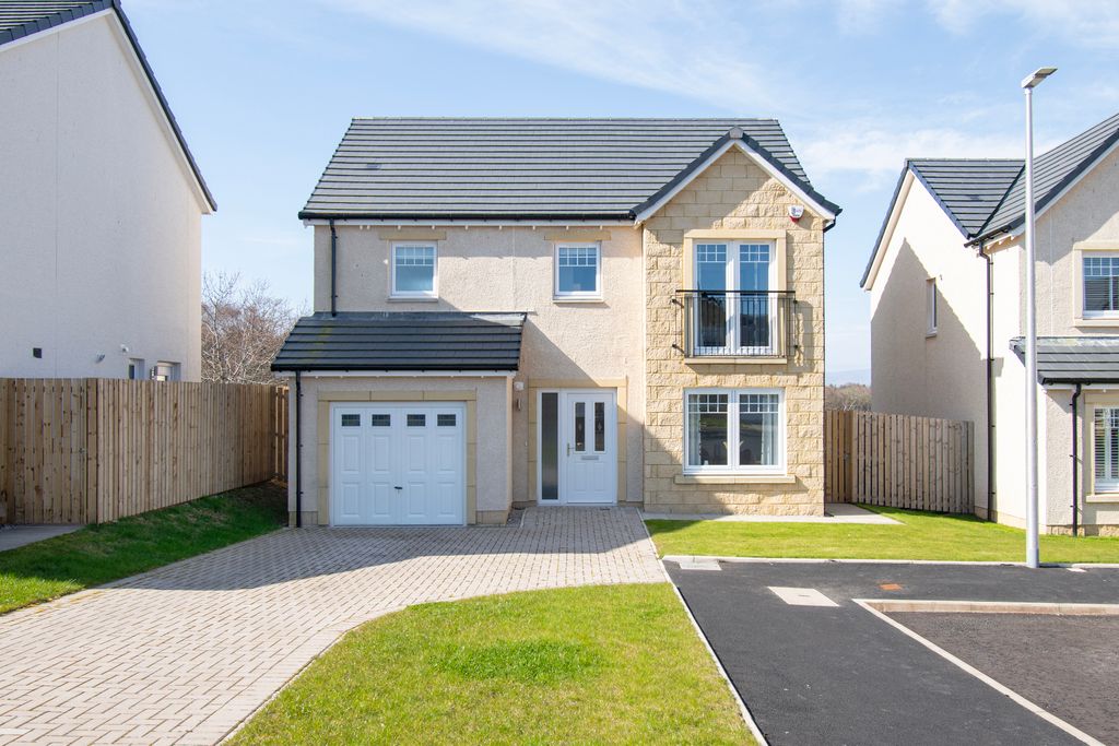 Property photo 1 of 40