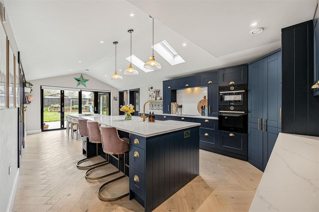 Property photo 2 of 17 Open-Plan Kitchen / Dining