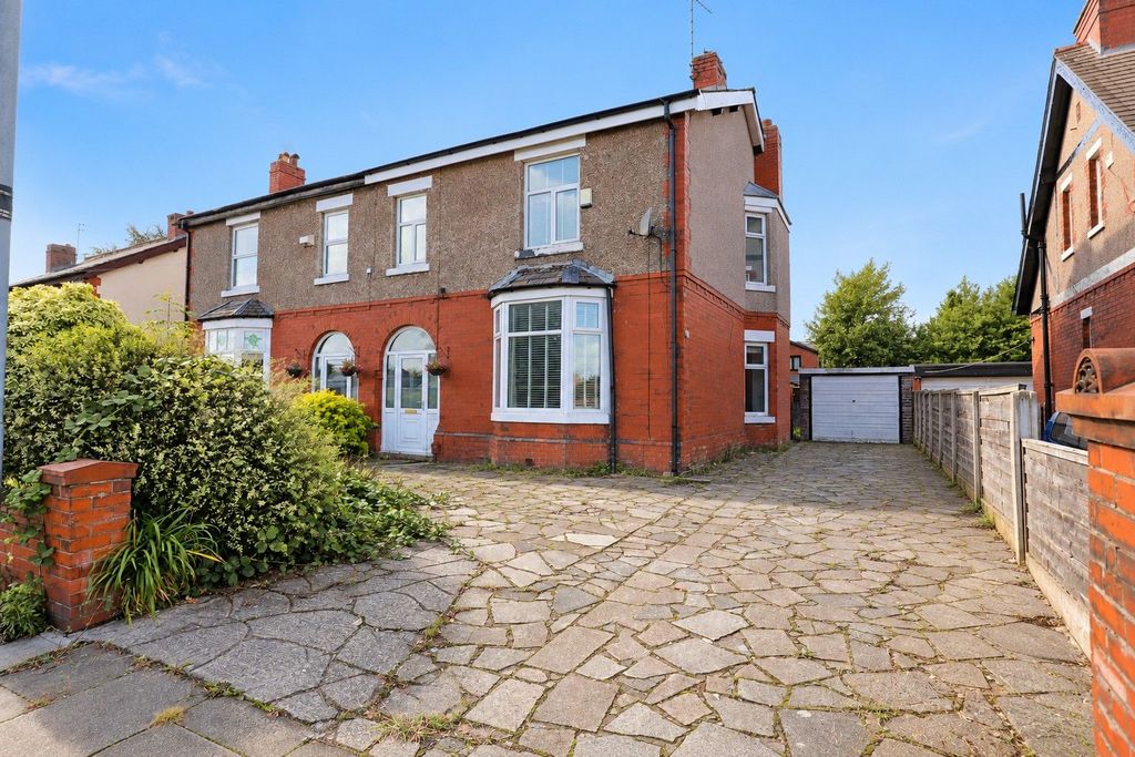 Property photo 1 of 34